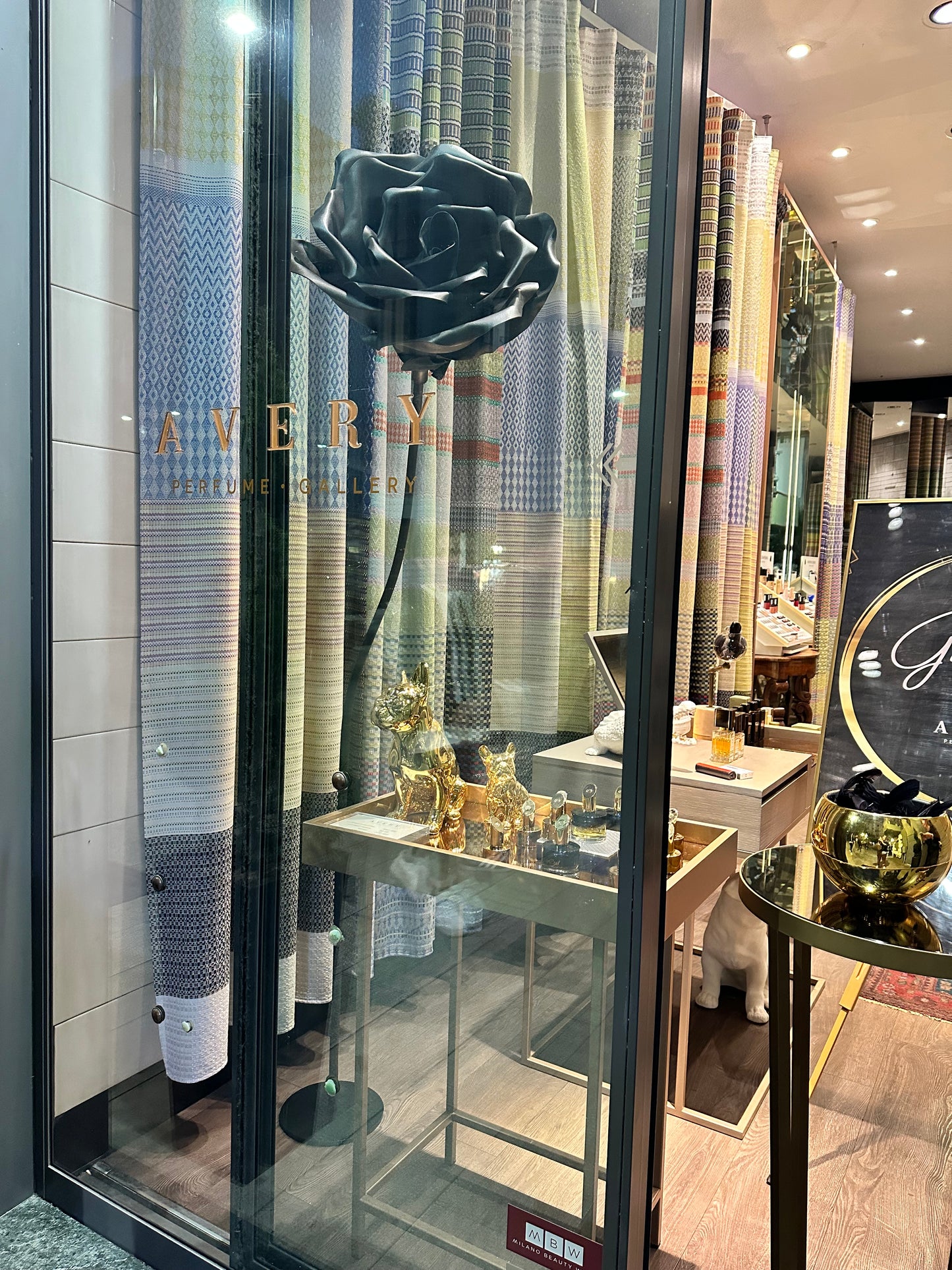 corso giantflower - milano